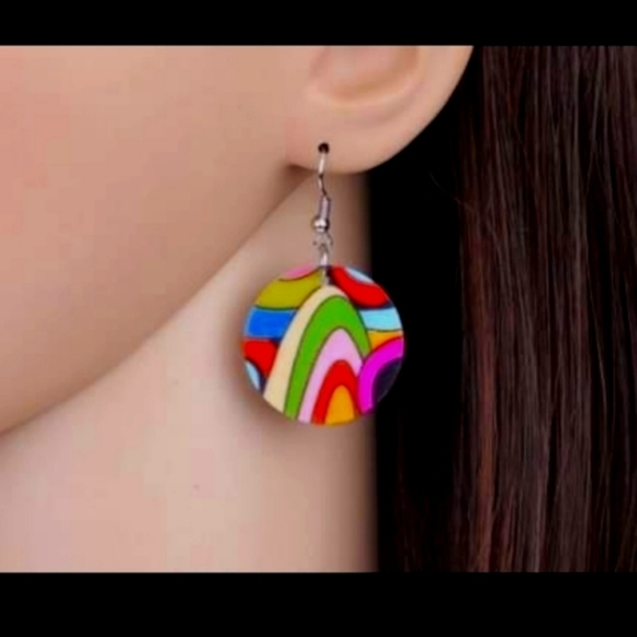NEW RAINBOW COLOR HANGING EARRINGS - Picture 2 of 5